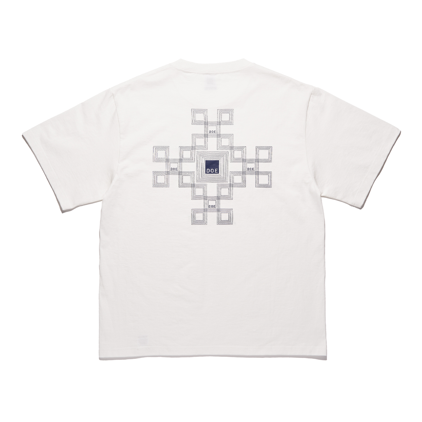 DOE CHINESE KNOT TEE