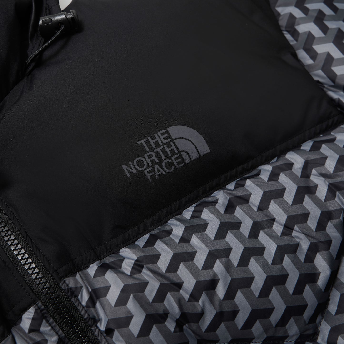 THE NORTH FACE x DOE HEXAGON PRINTED DOWN JACKET