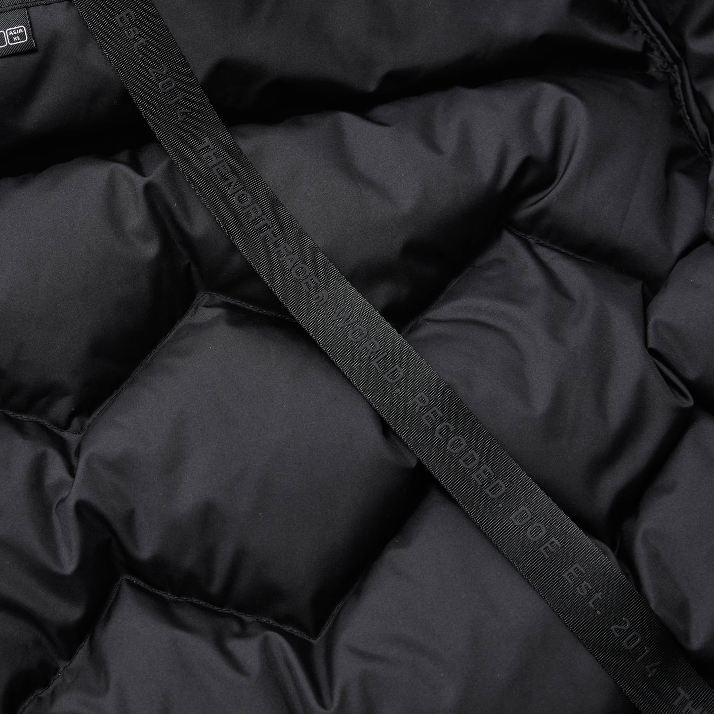 THE NORTH FACE x DOE HEXAGON PRINTED DOWN JACKET