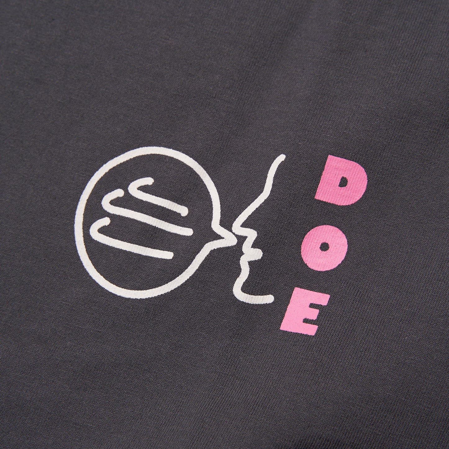DOE EXHALE TEE