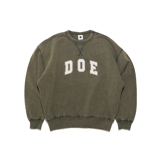 DOE WASHED COLLEGE LOGO EMBROIDERY CREWNECK