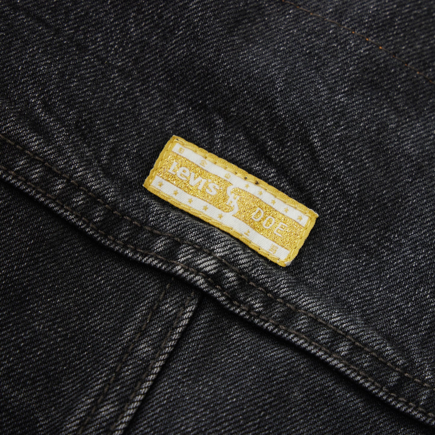 LEVI'S x DOE TYPE II TRUCKER L DARK GREY WASH