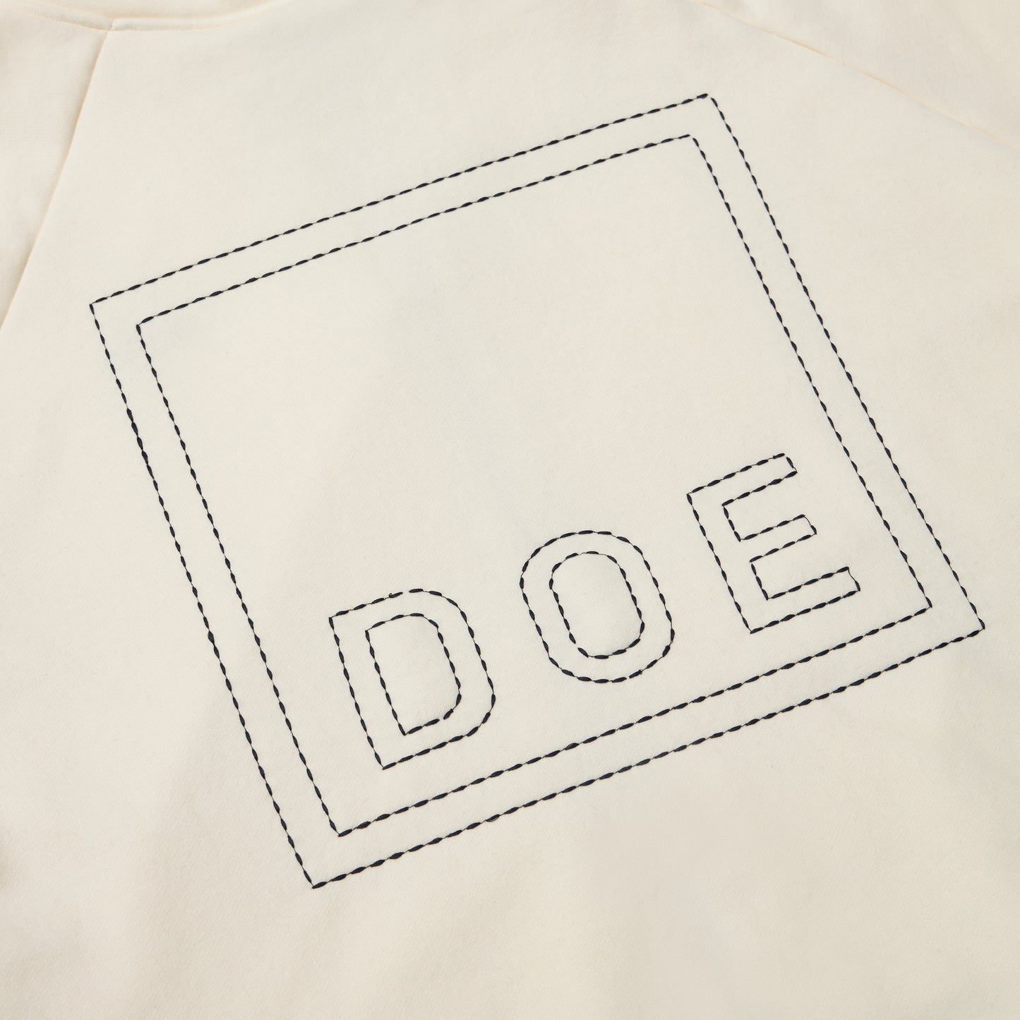 DOE BACK SQUARE LOGO ZIP-UP HOODIE