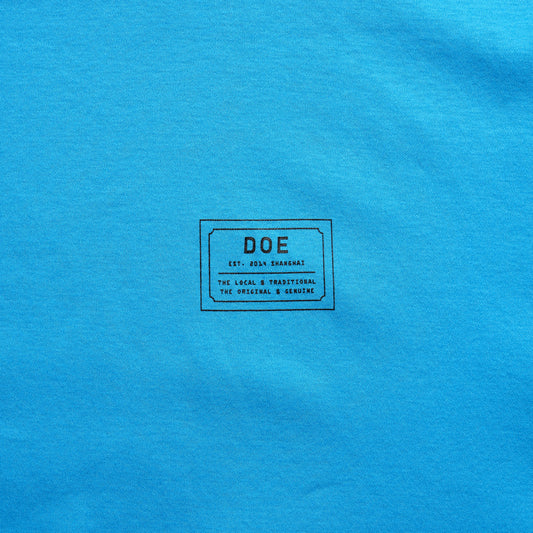DOE LABEL TEE