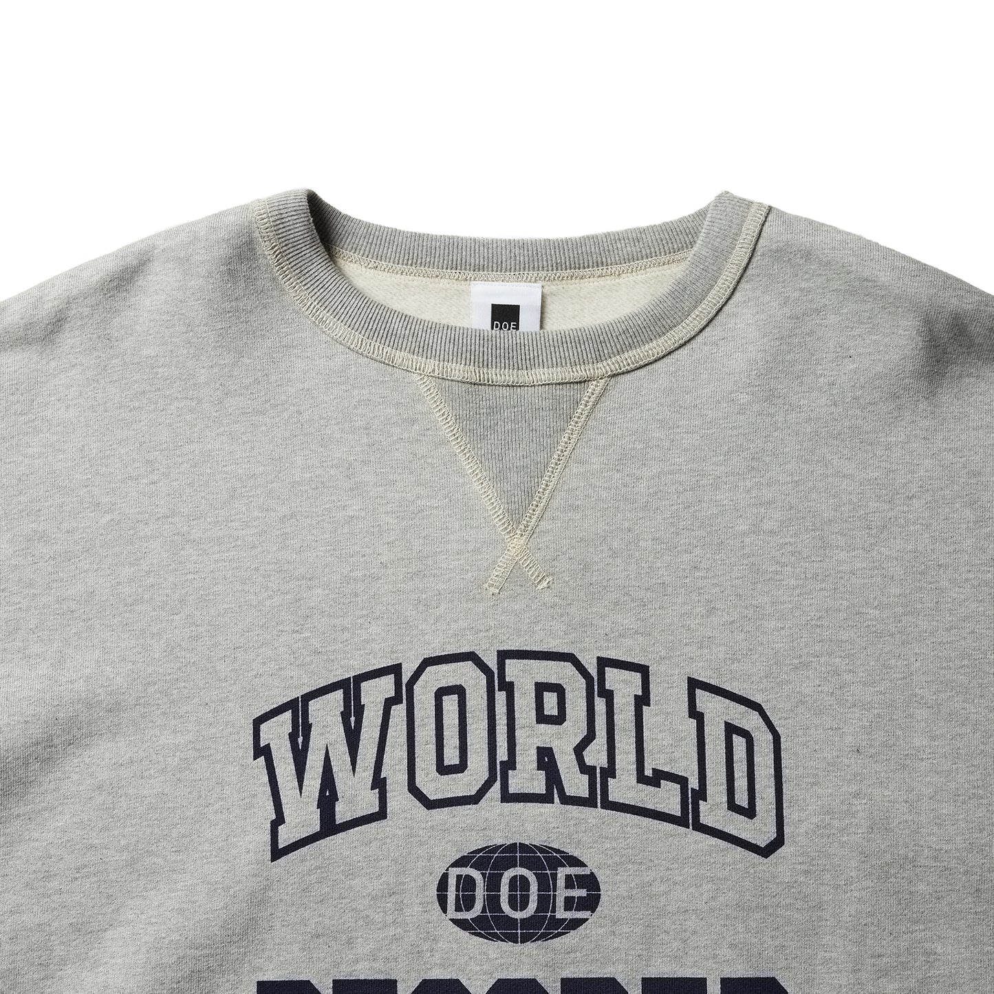 DOE W.R COLLEGE CREWNECK