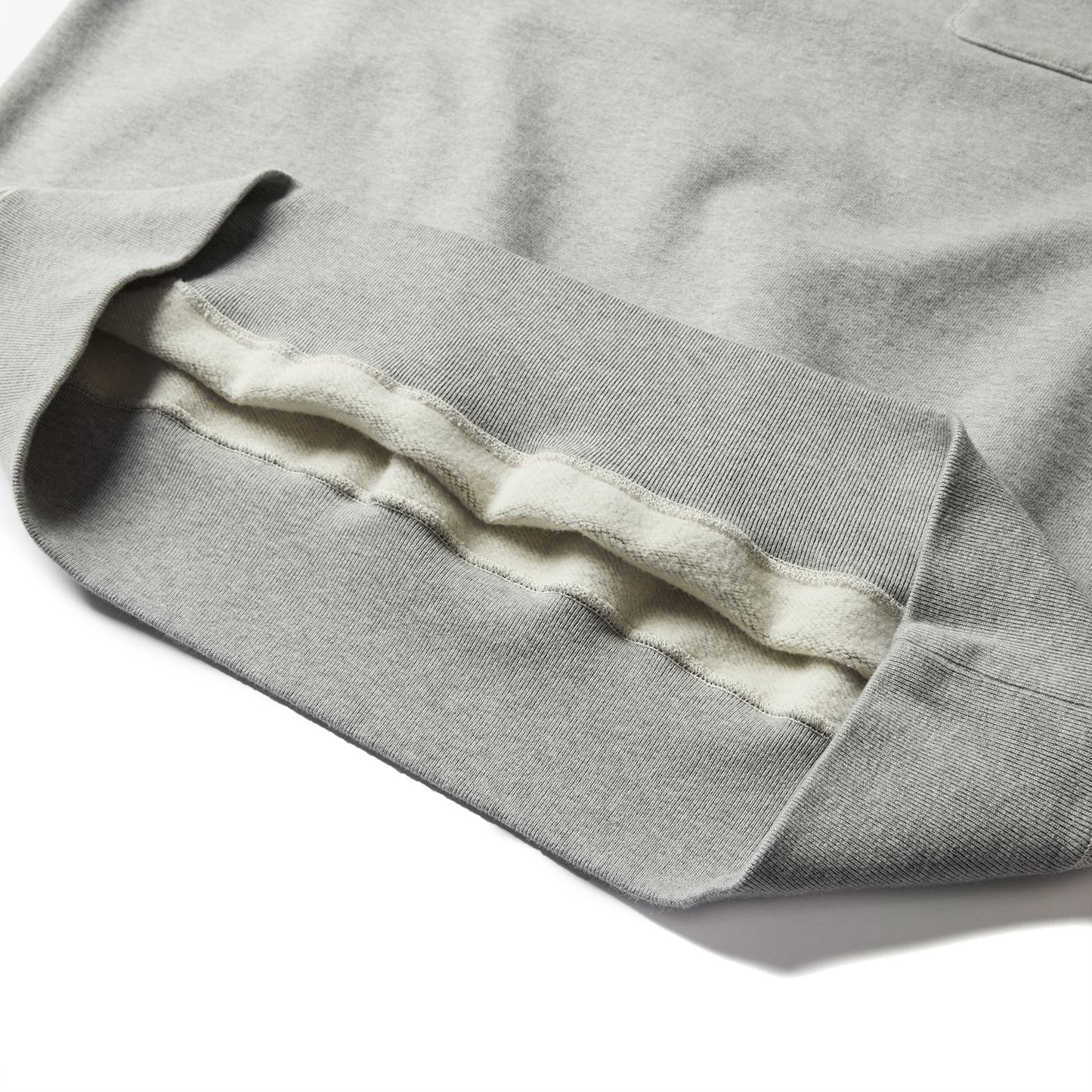 DOE COLLEGE LOGO EMBROIDERY MOCKNECK