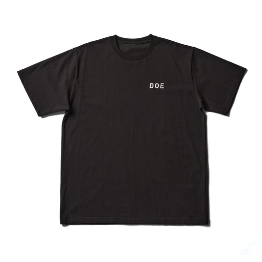 DOE ILLUSION SQUARE LOGO TEE