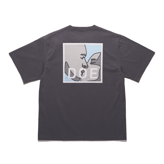 DOE A.R TEE