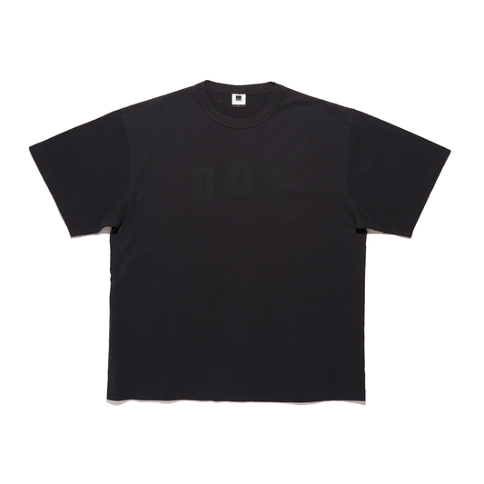 DOE DYED COLLEGE LOGO TEE