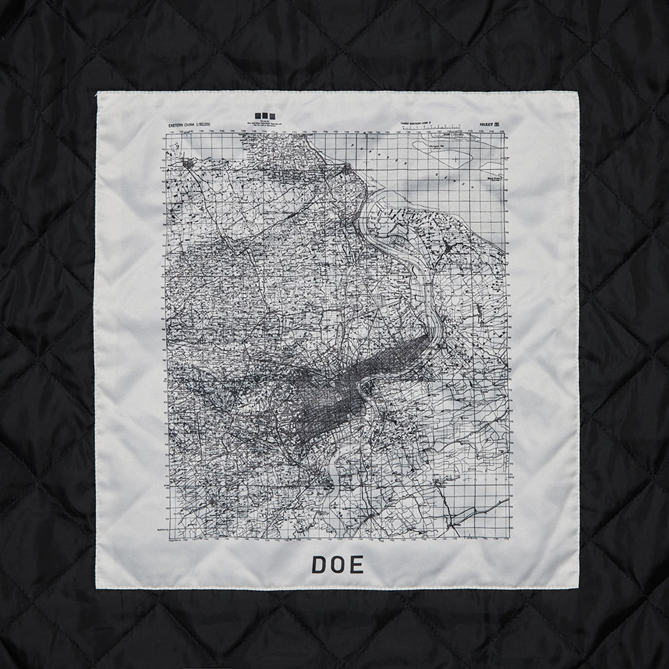 DOE HOODED ZIP-UP JACKET