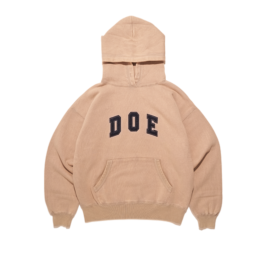 DOE WASHED COLLEGE LOGO EMBROIDERY