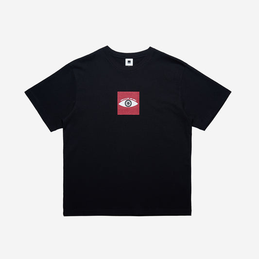 DOE EYE SQUARE LOGO TEE